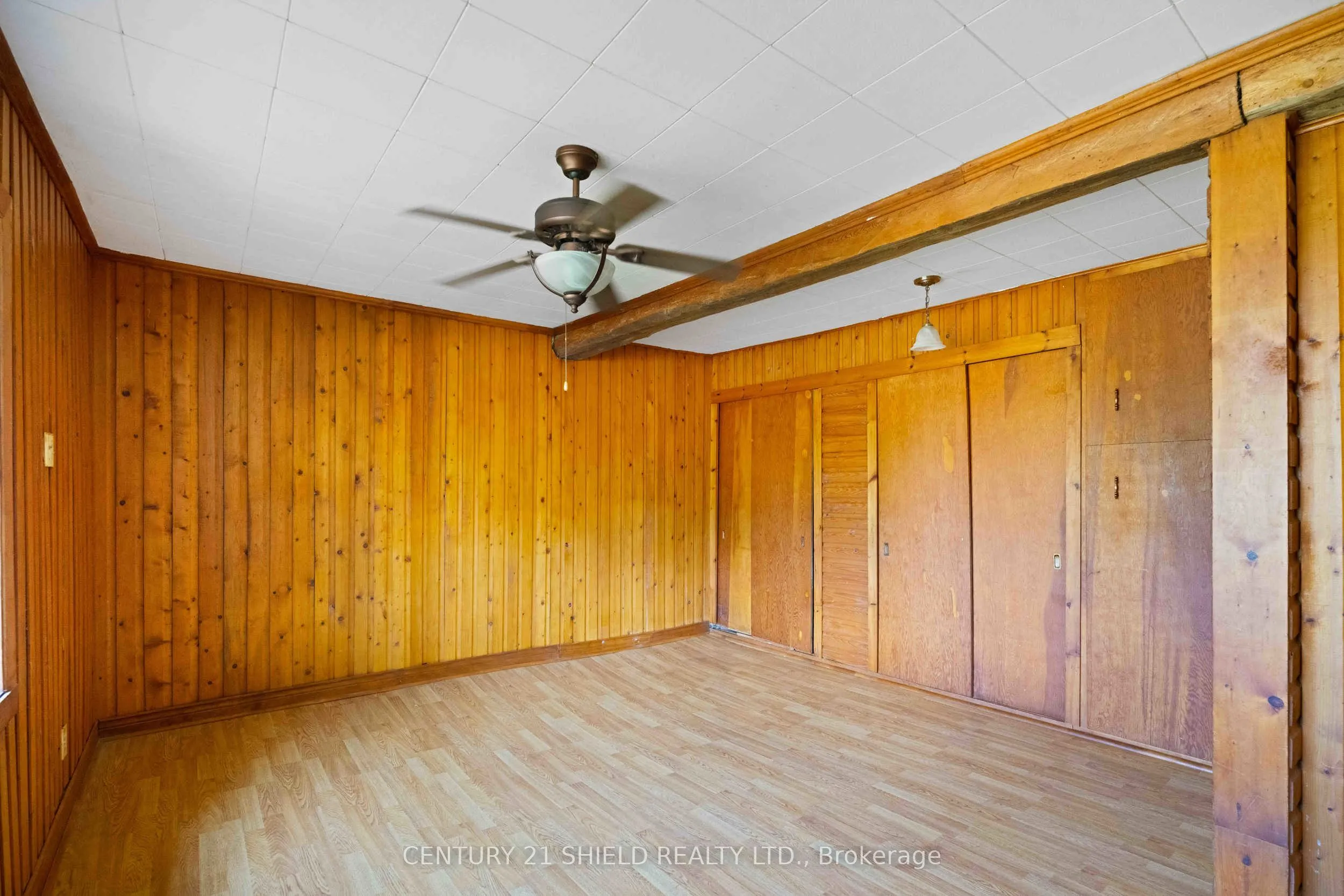 6261 - 911 - 6259 67th Avenue