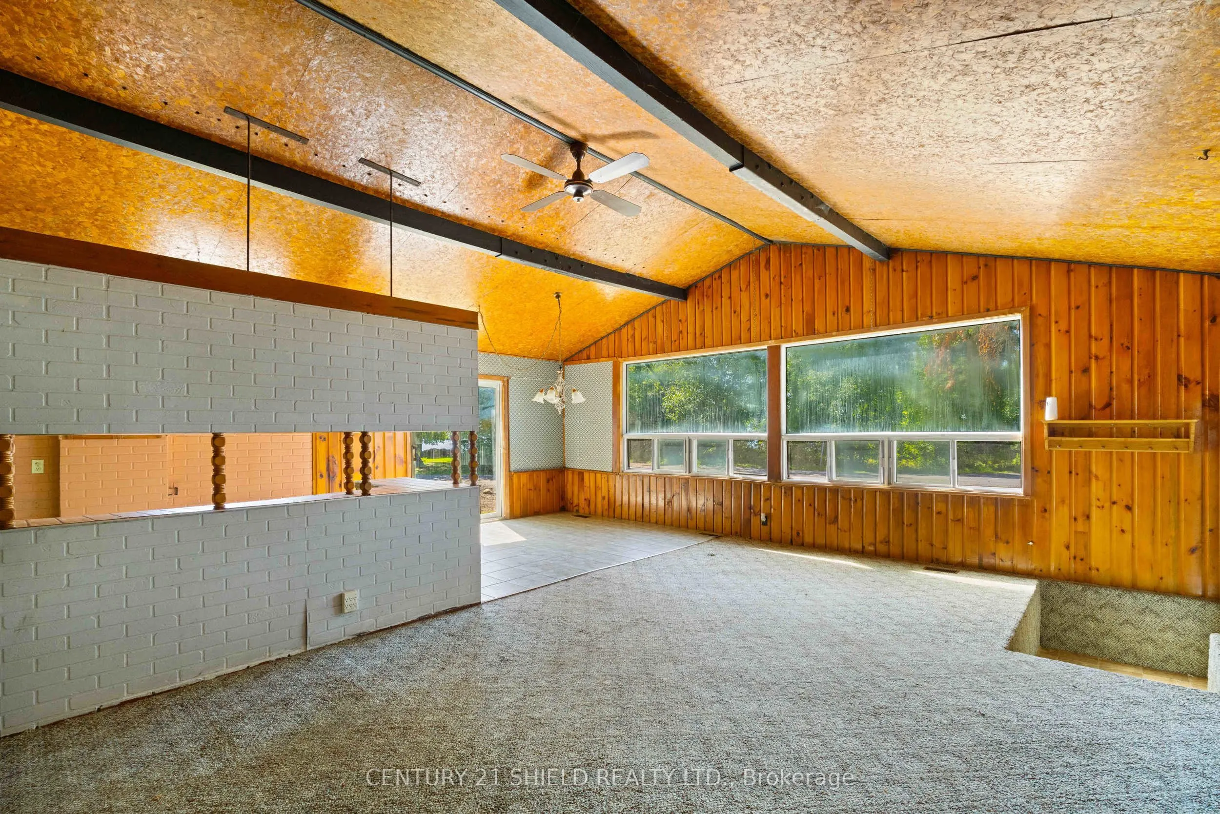6261 - 911 - 6259 67th Avenue