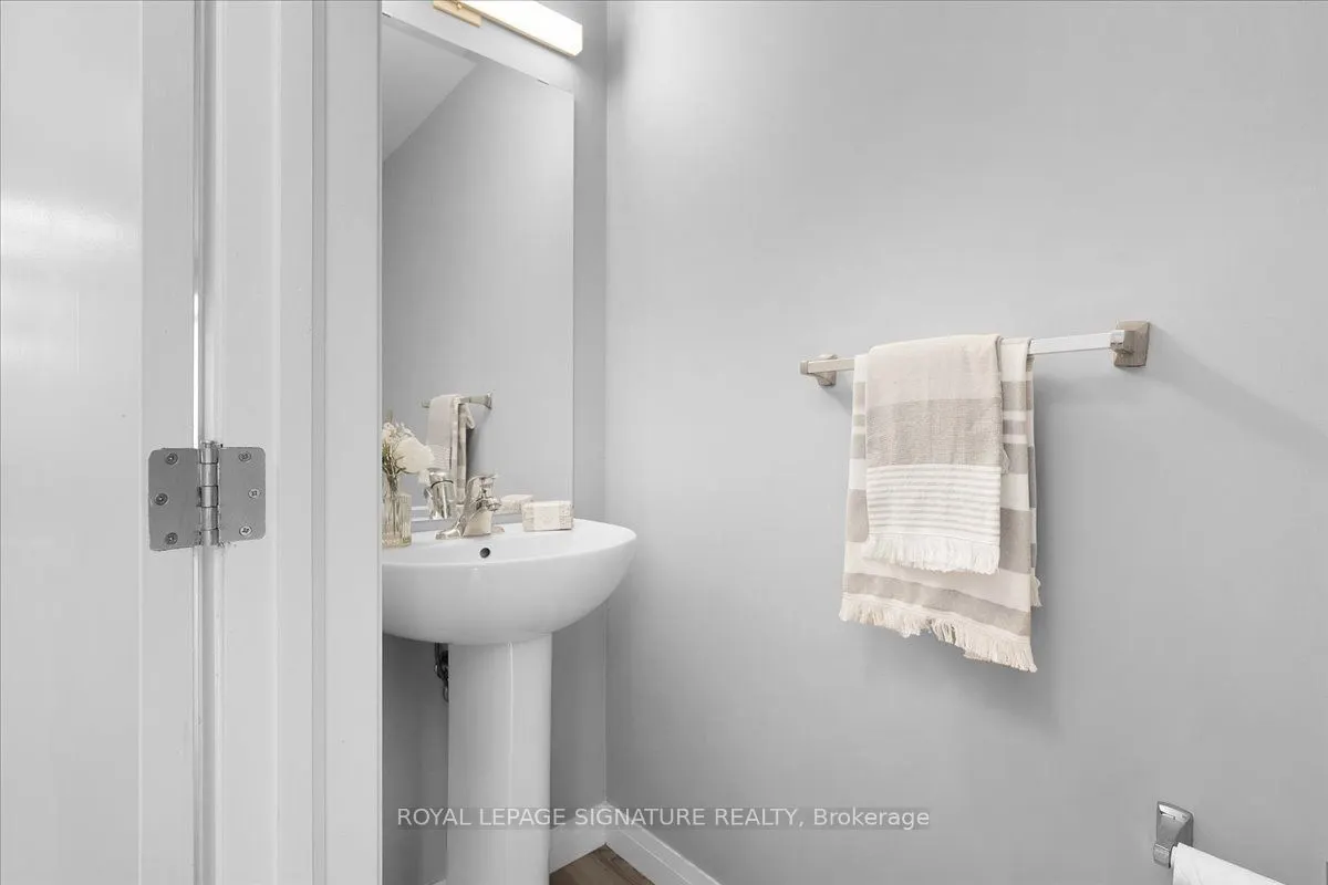 270 Melvin Avenue, #25