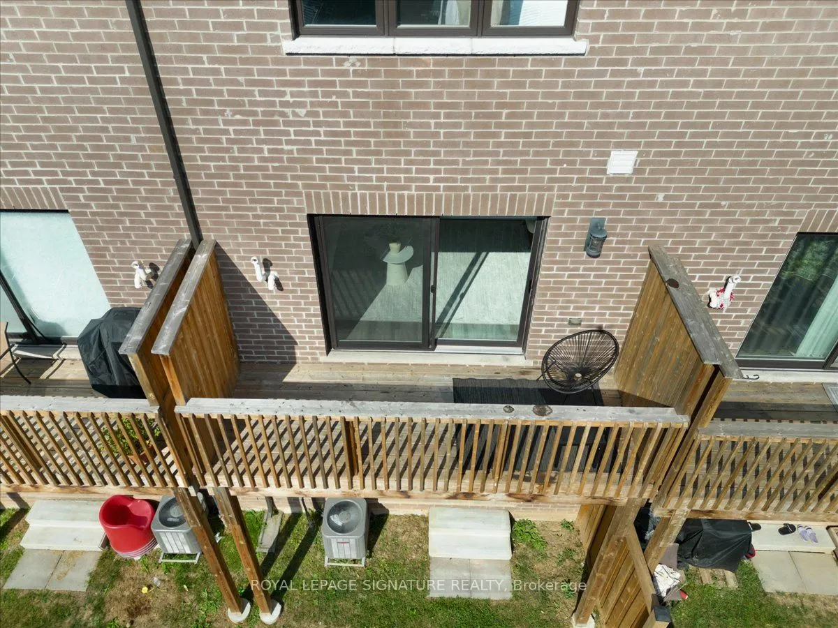 270 Melvin Avenue, #25