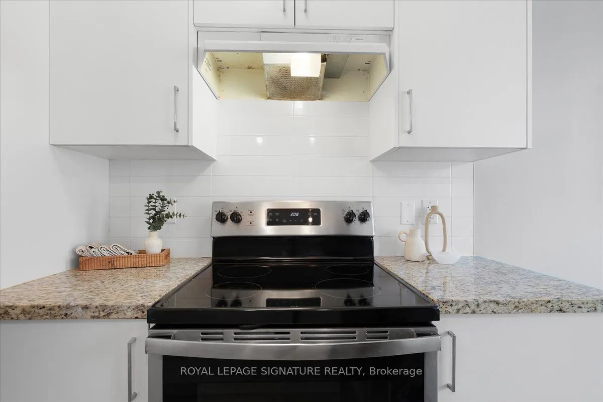 270 Melvin Avenue, #25