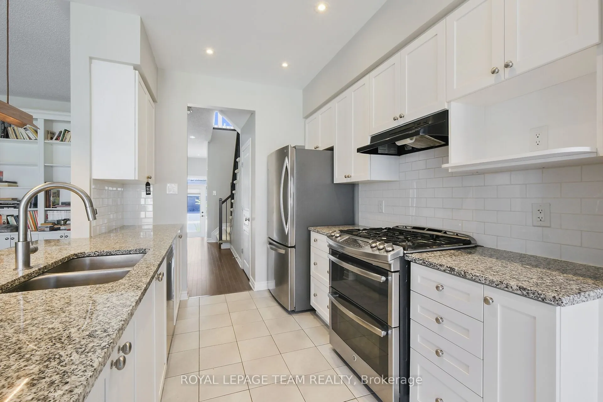273 Shinleaf Crescent