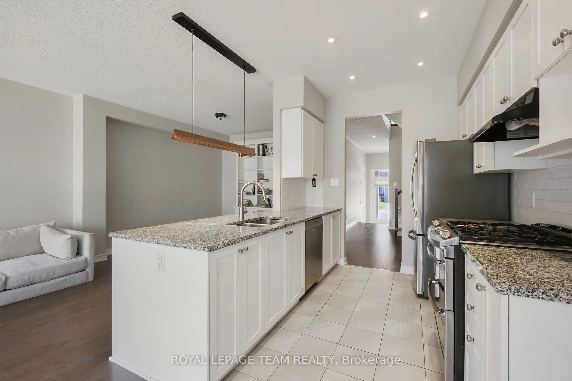 273 Shinleaf Crescent