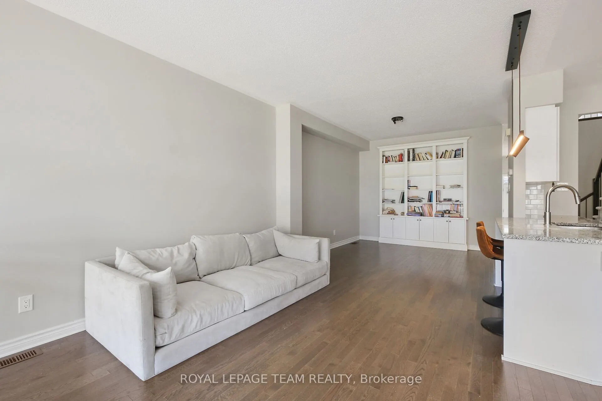 273 Shinleaf Crescent