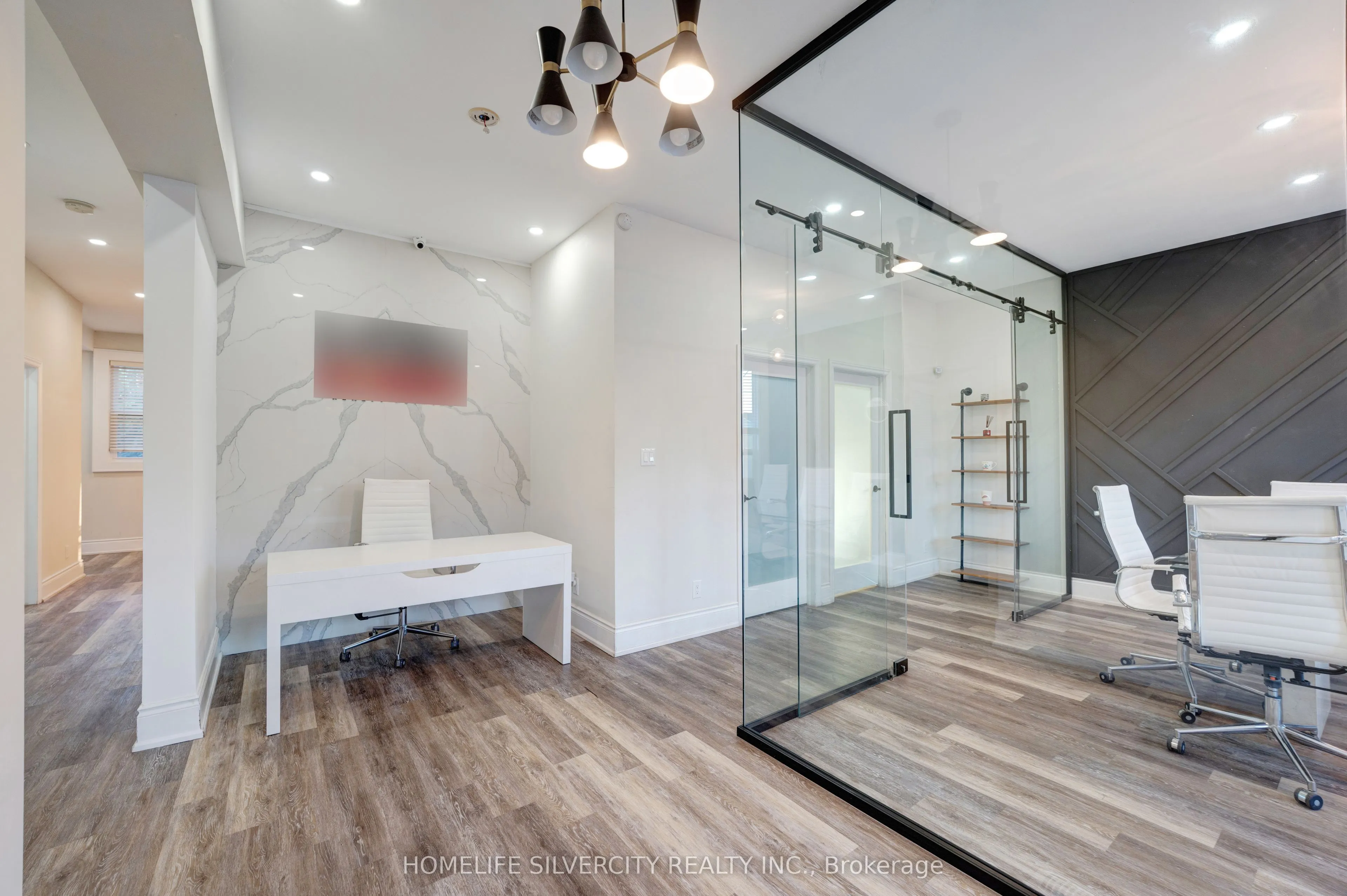 484 Main Street E, #1