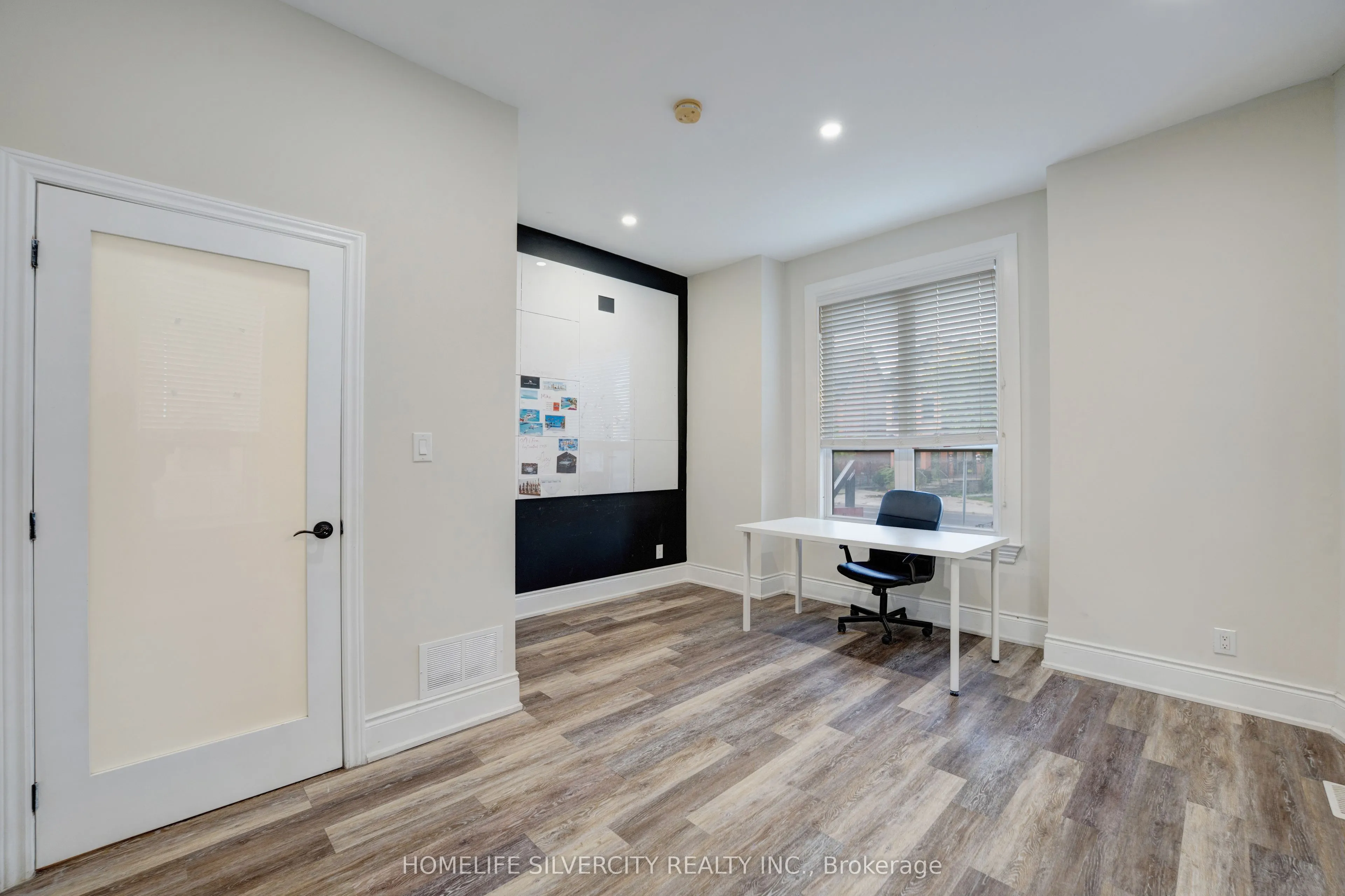 484 Main Street E, #1