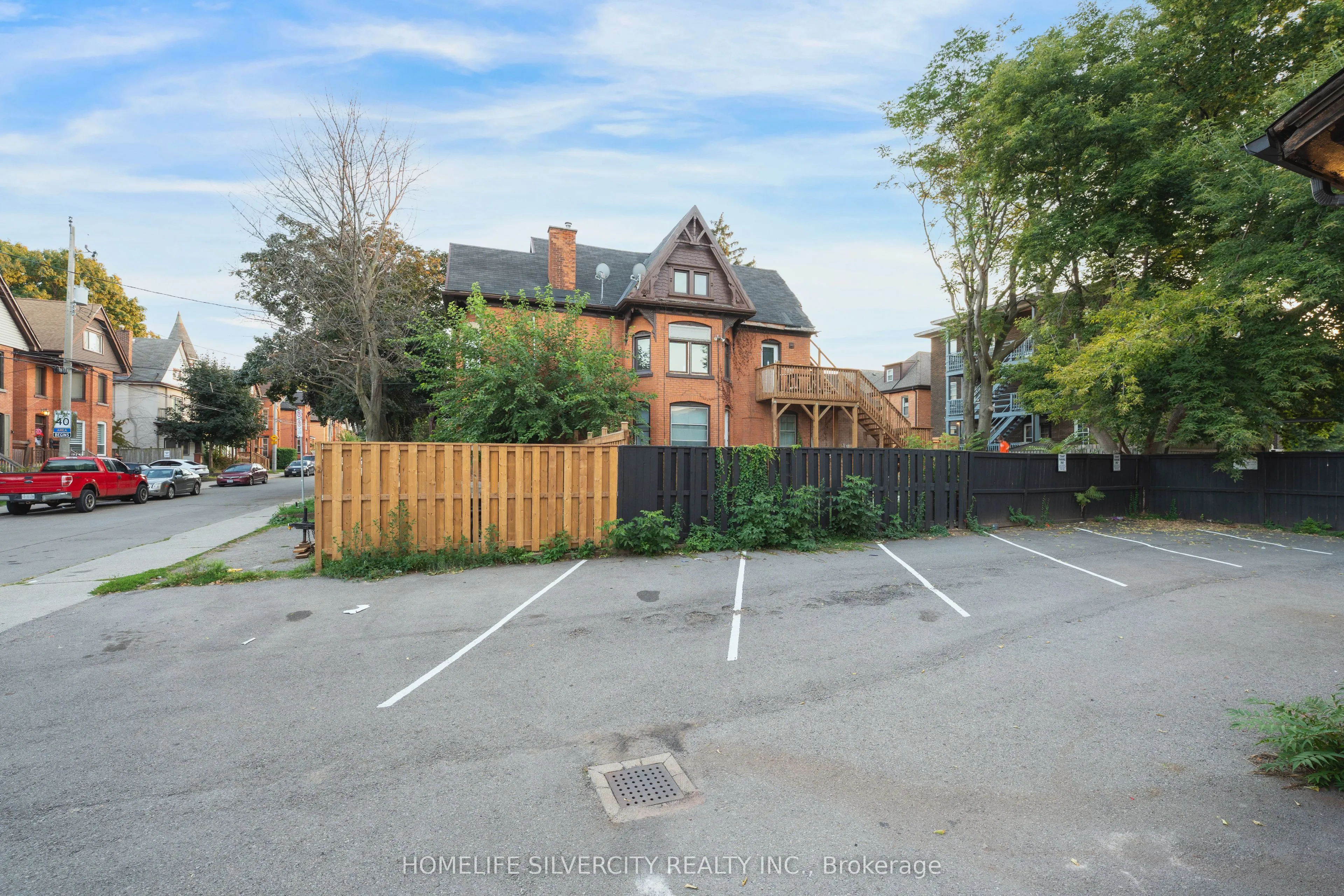 484 Main Street E, #1