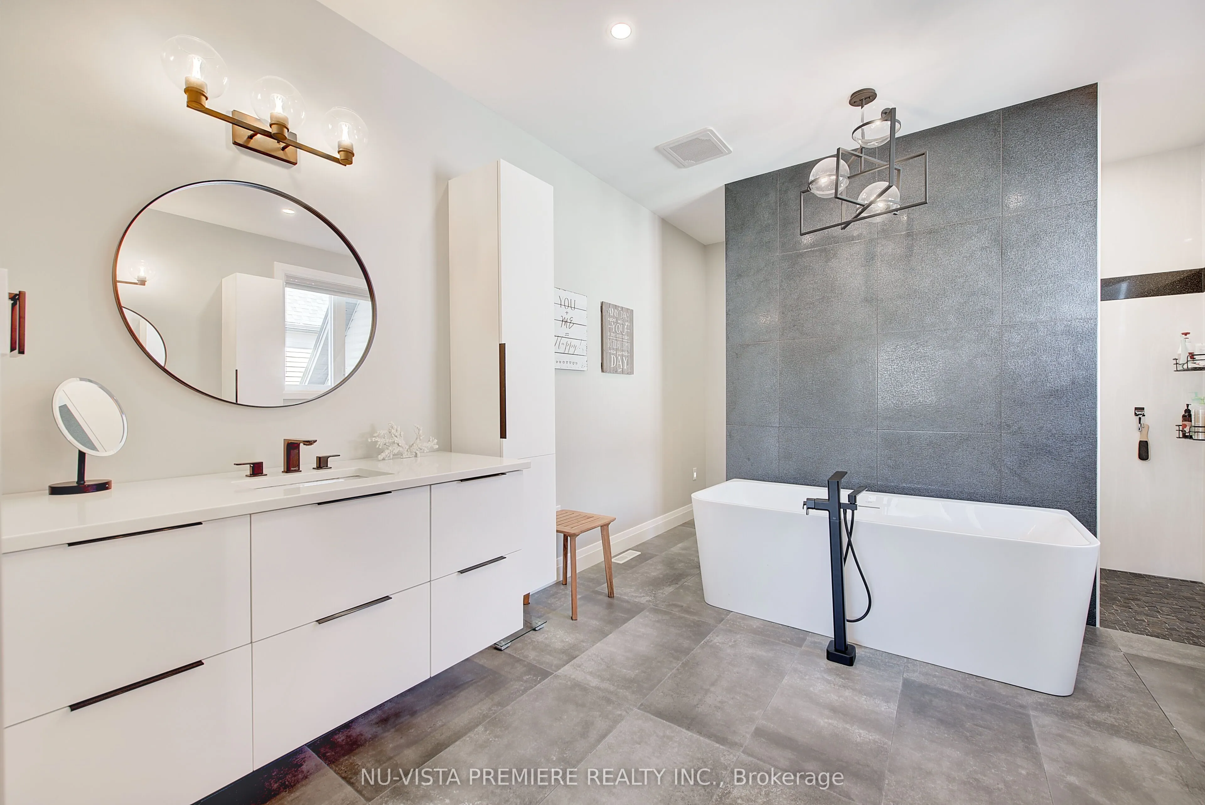 7442 SILVER CREEK Crescent