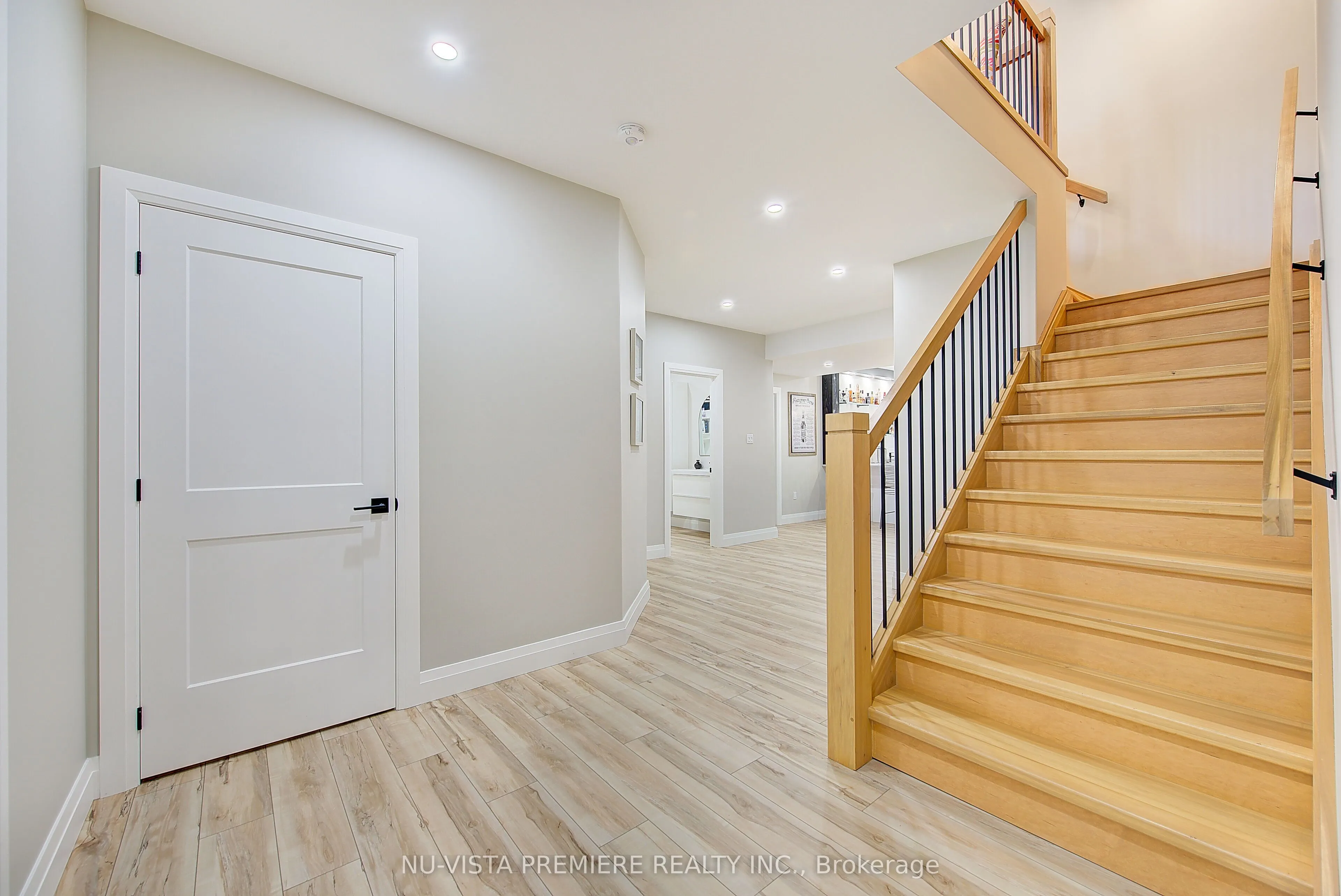 7442 SILVER CREEK Crescent