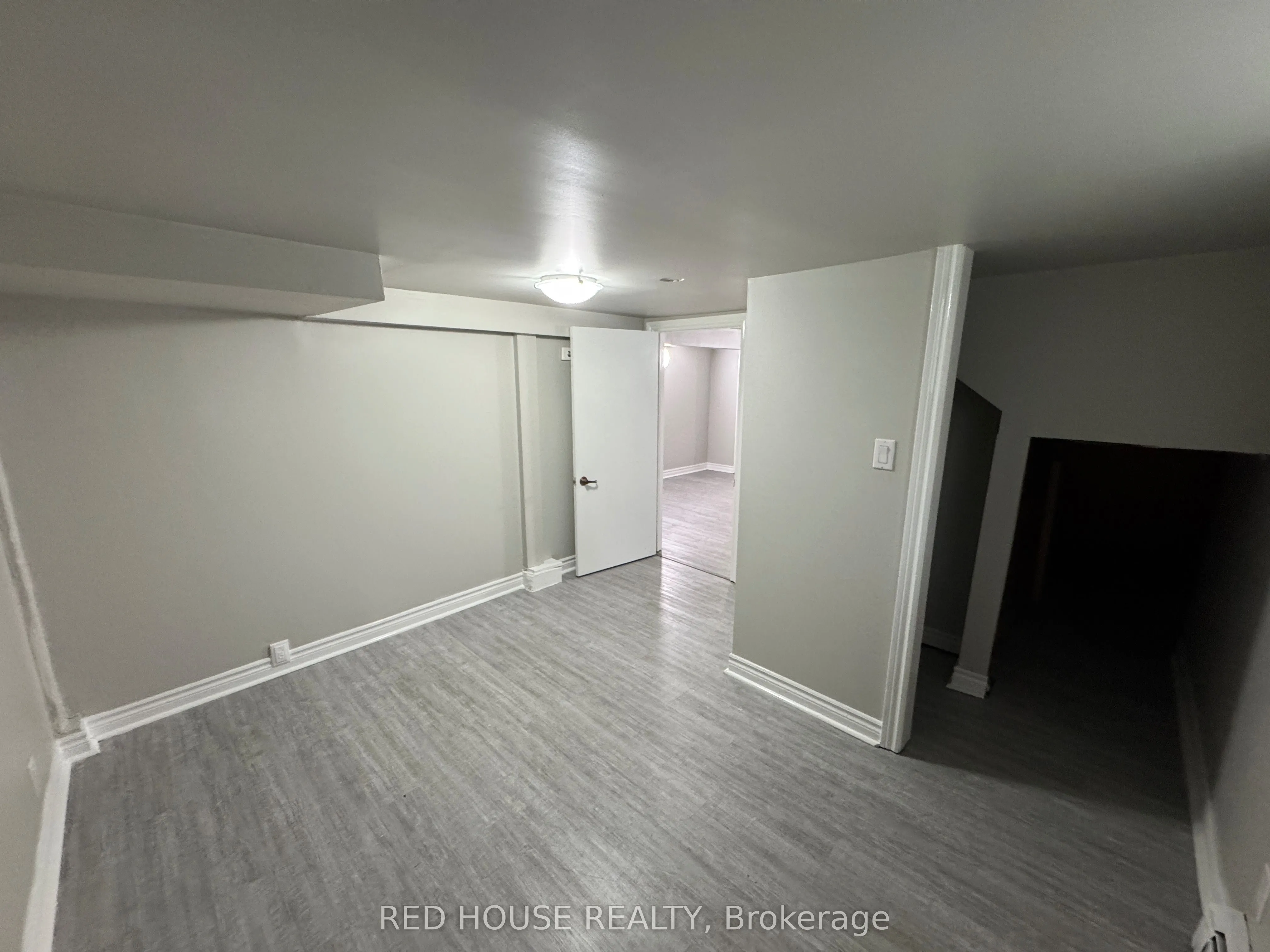 336 Queenston Street