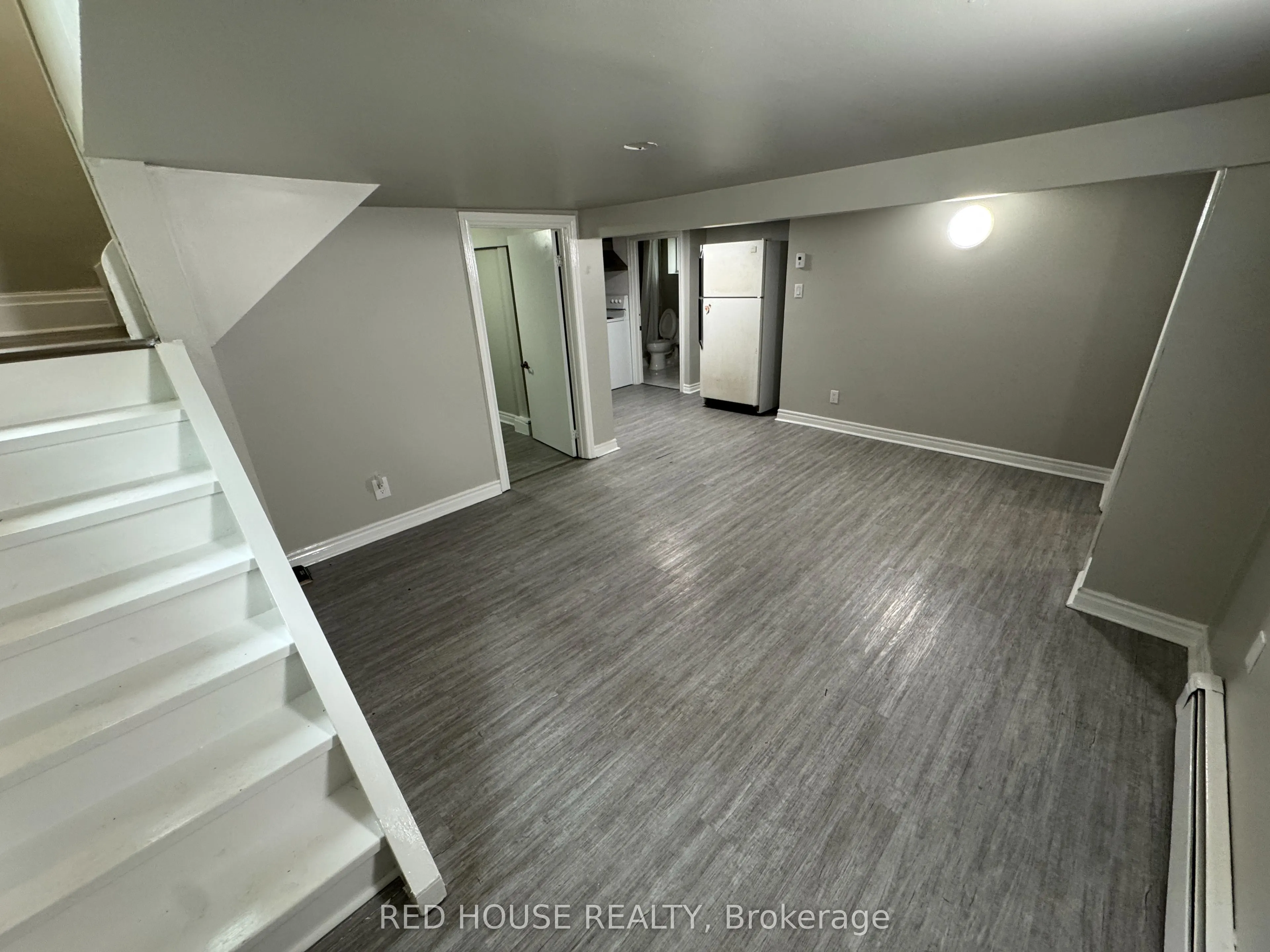 336 Queenston Street