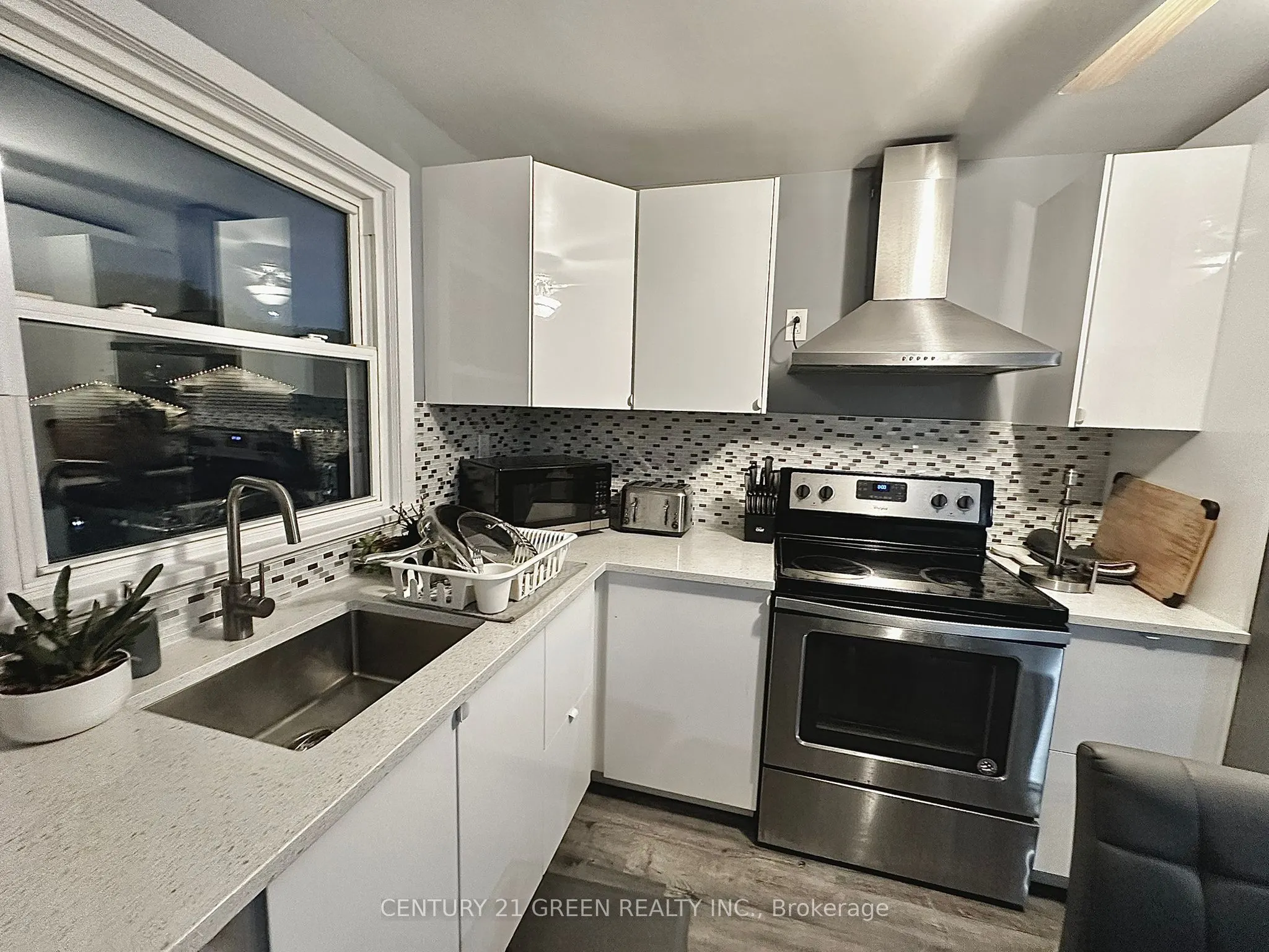 143 Haig Street, #3