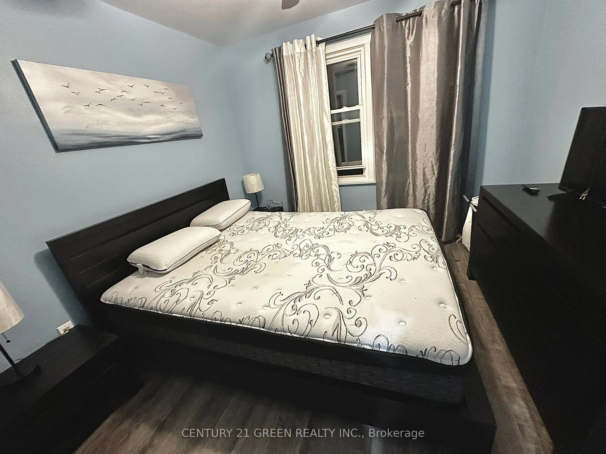 143 Haig Street, #3