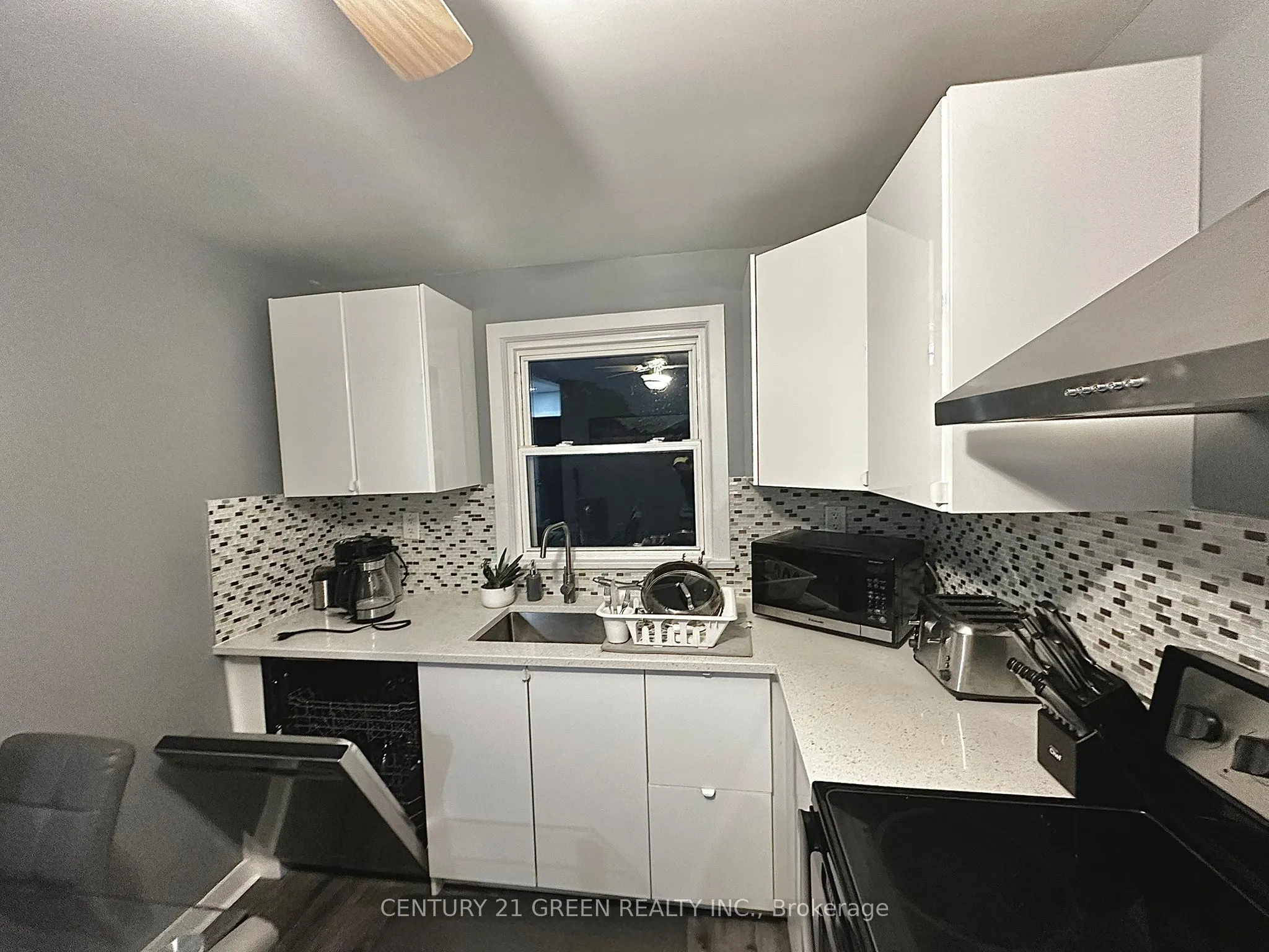 143 Haig Street, #3