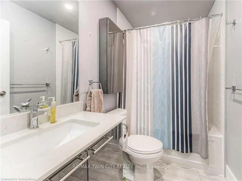 15 Prince Albert Boulevard, #210