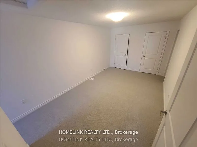 61 Soho Street, #121