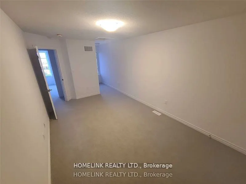 61 Soho Street, #121