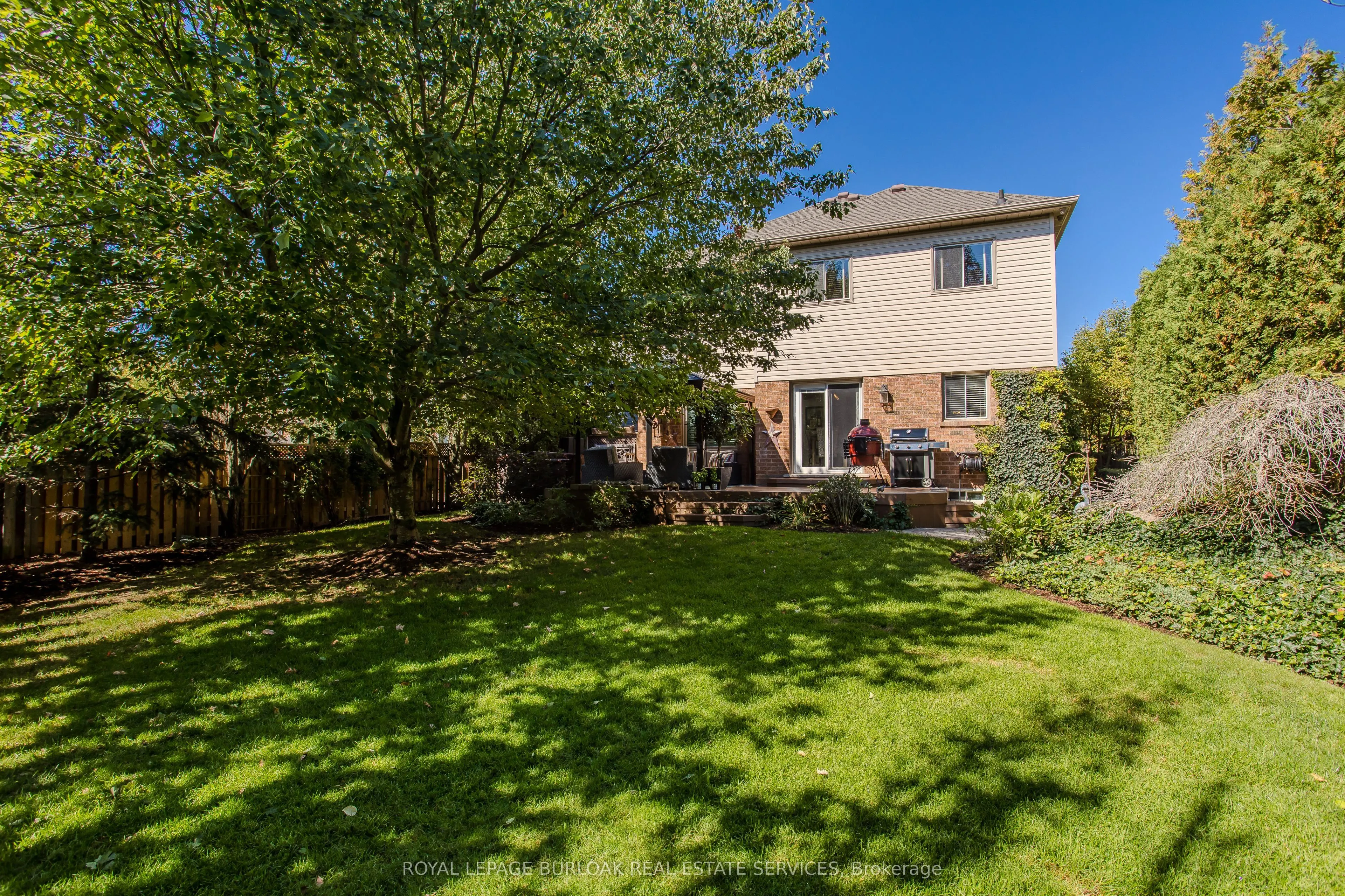 16 Arnhem Court