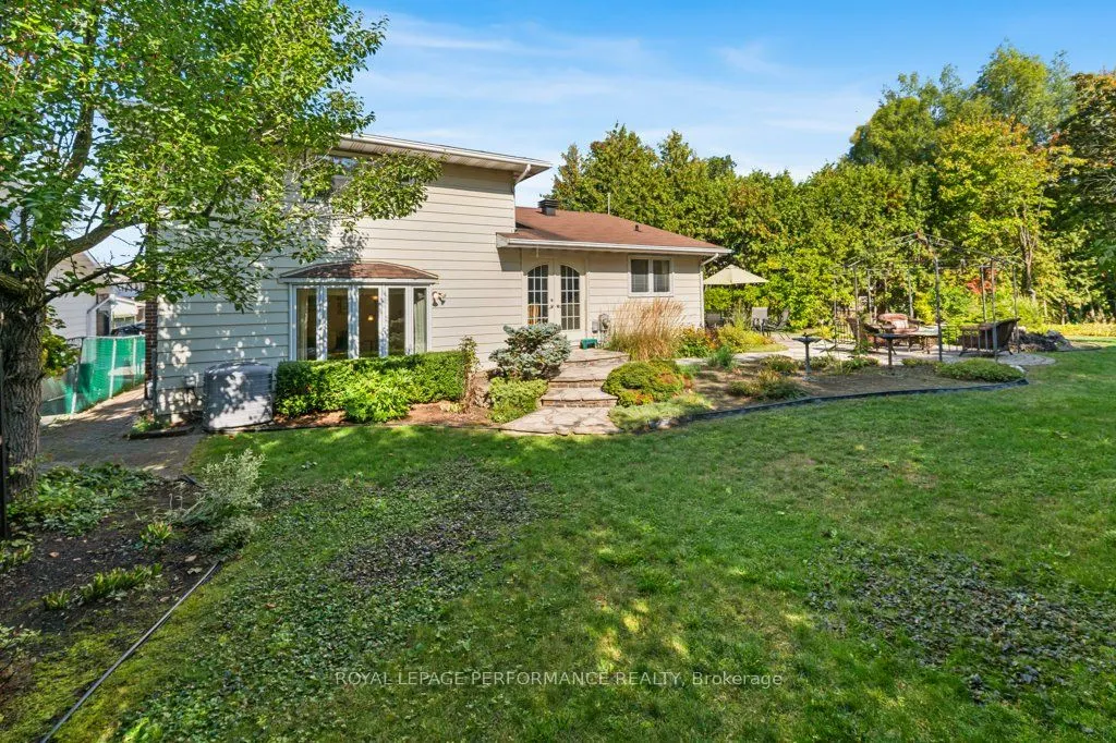 1777 Calumet Lane