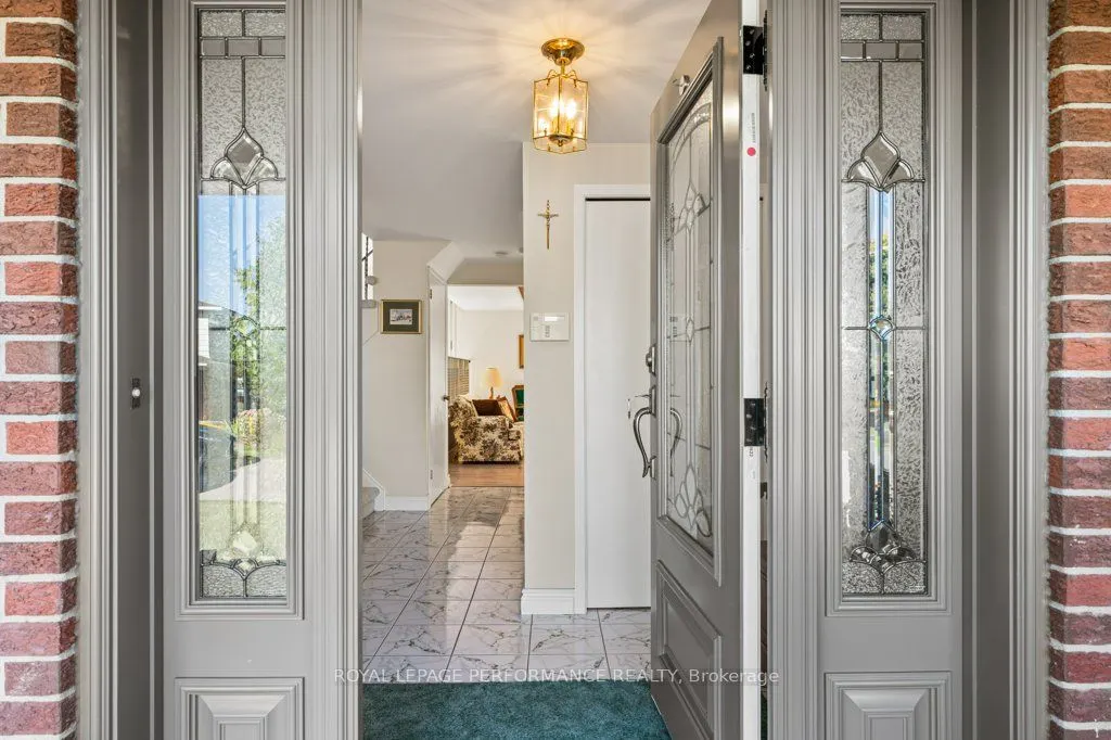 1777 Calumet Lane