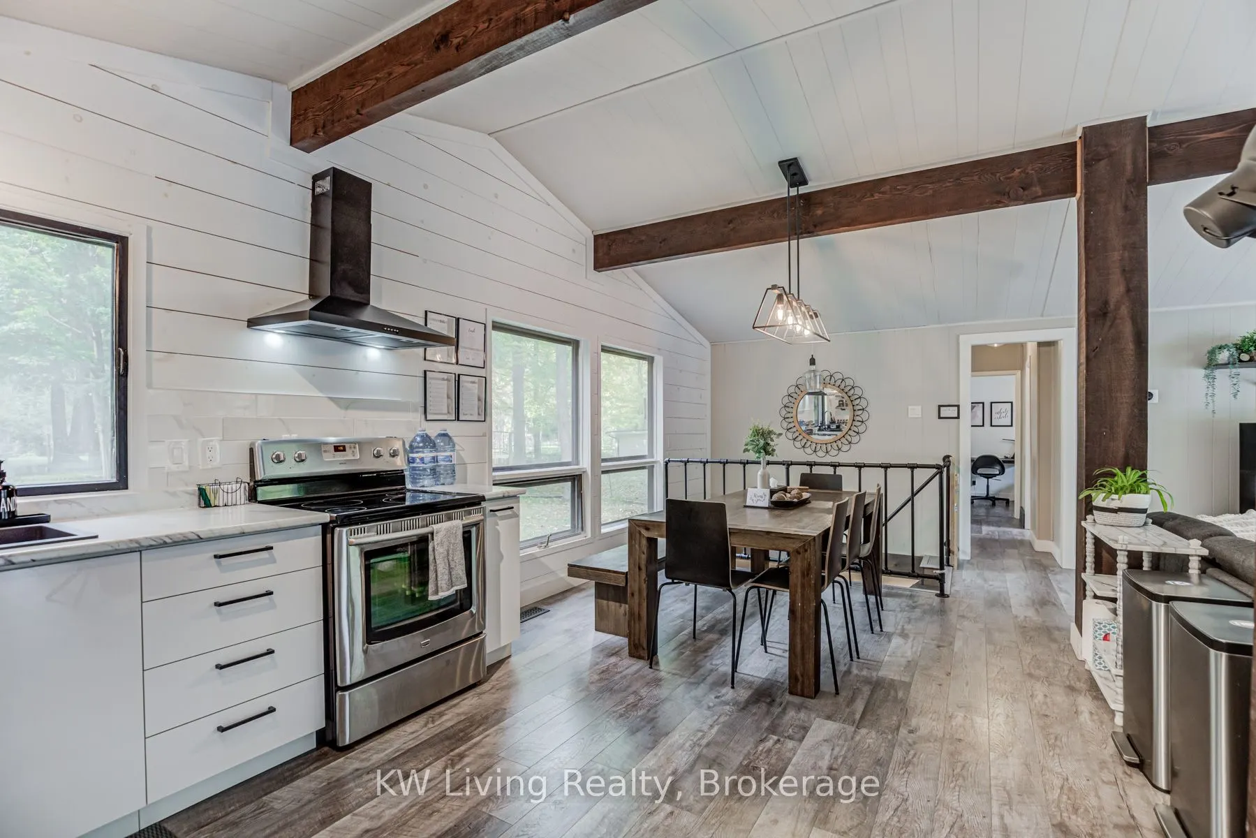 6 Cardinal Drive