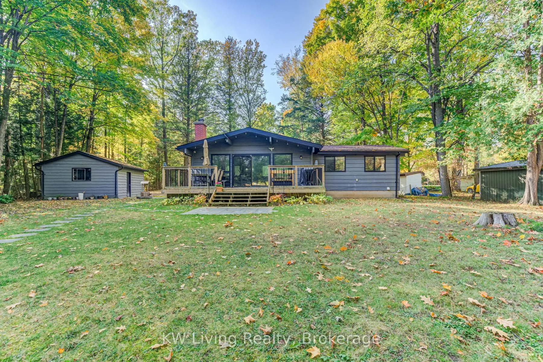 6 Cardinal Drive