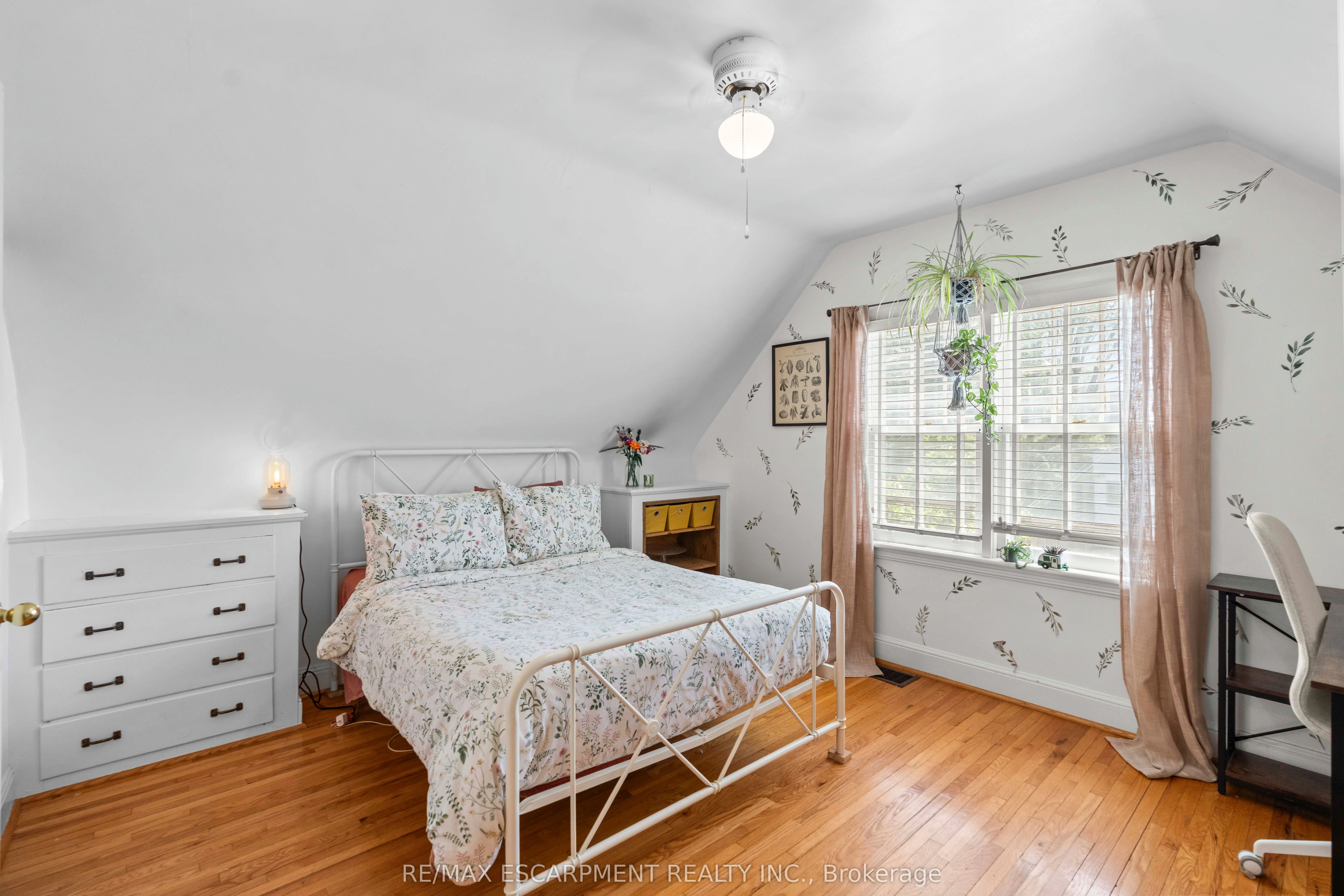 48 Franklin Avenue