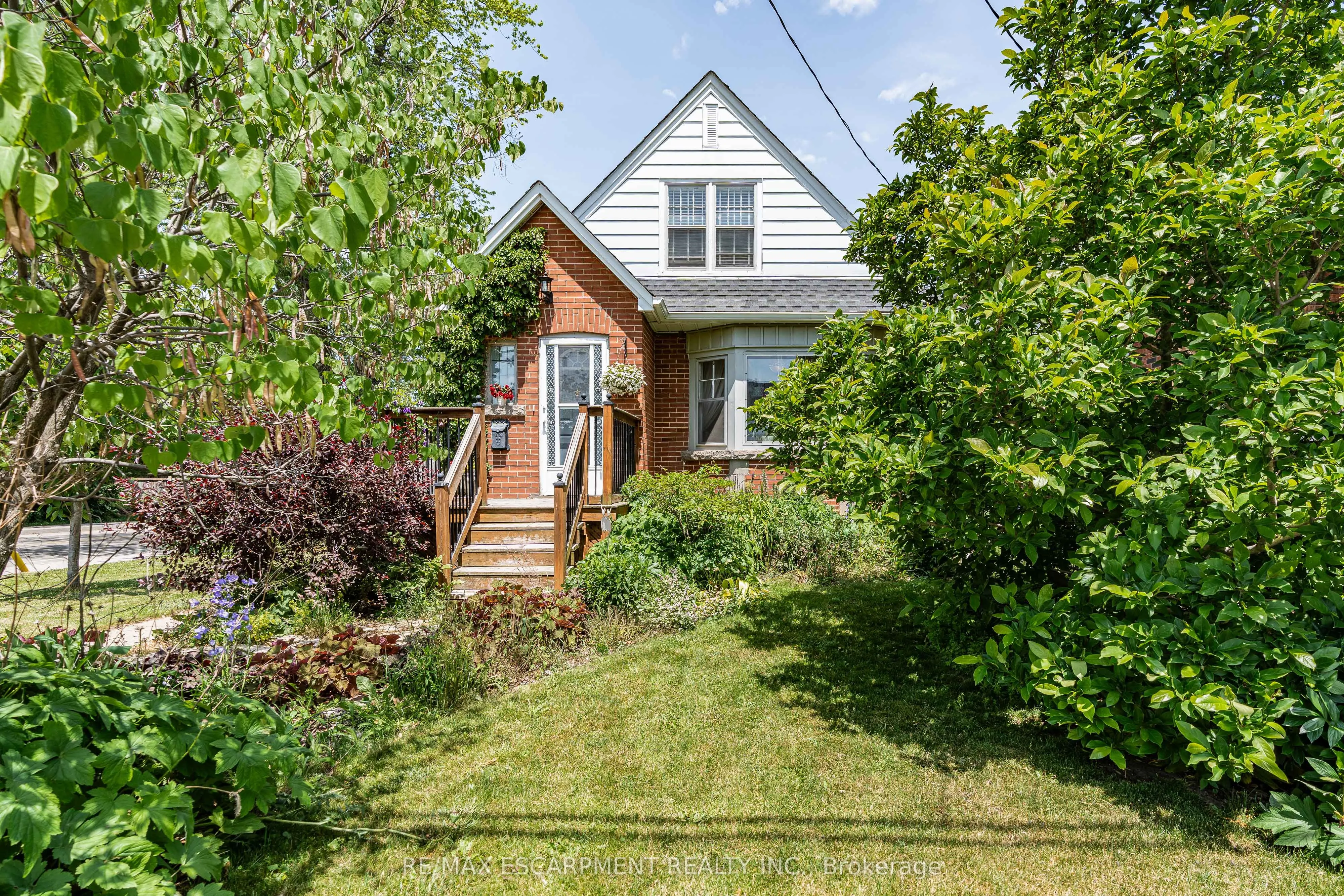 48 Franklin Avenue