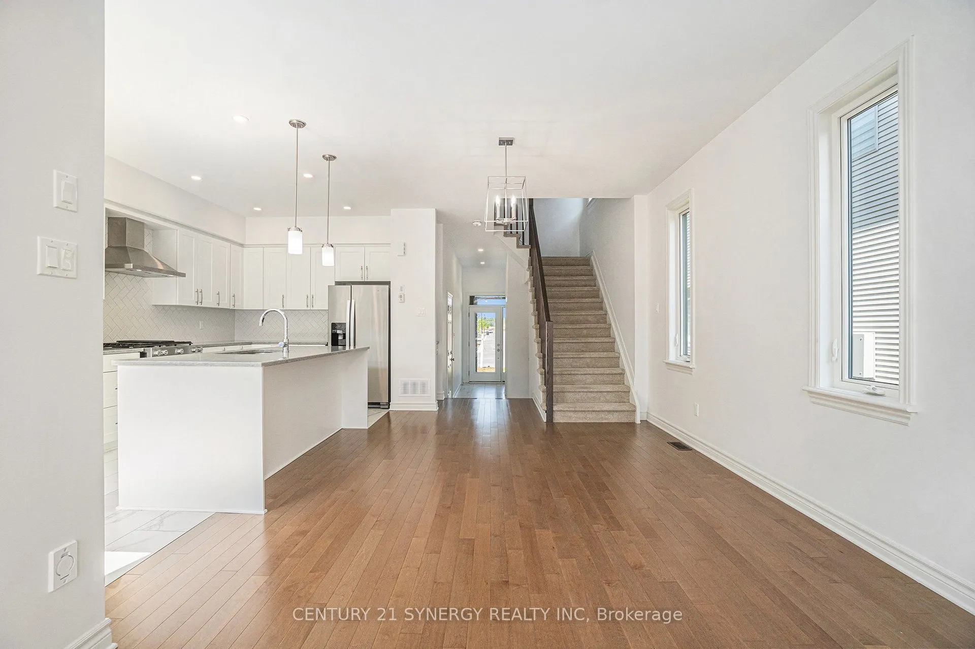 345 Cornice Street