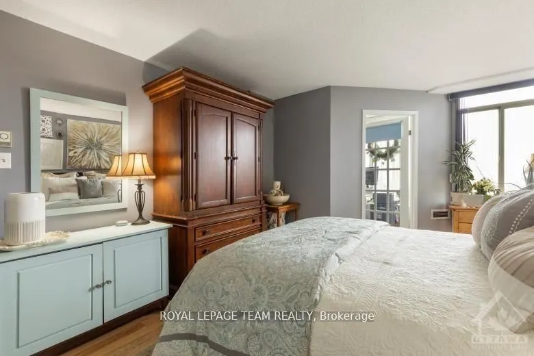 1025 Grenon Avenue, #1101