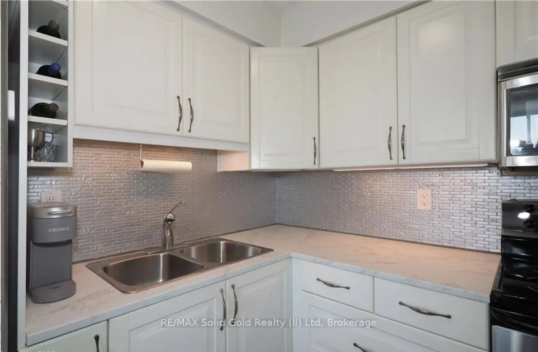 24 Midland Drive, #405