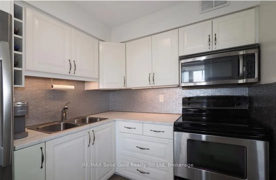 24 Midland Drive, #405