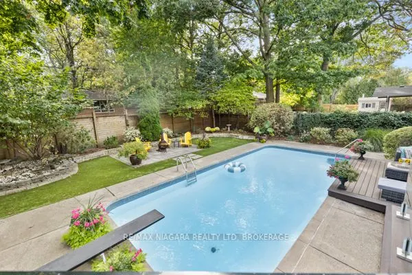 10 Marwood Circle