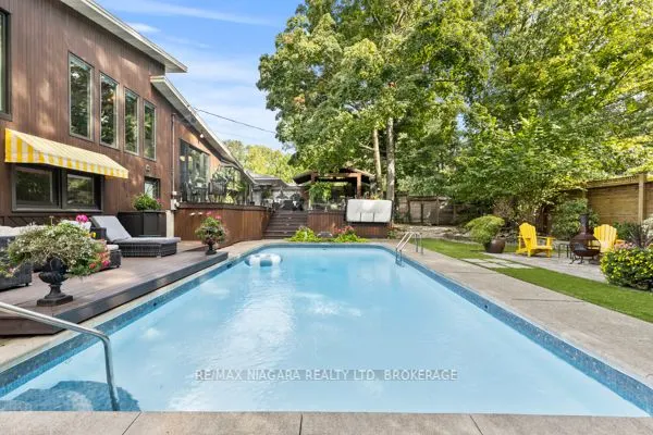 10 Marwood Circle
