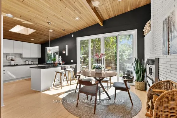 10 Marwood Circle