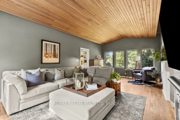 10 Marwood Circle