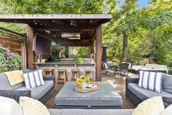 10 Marwood Circle
