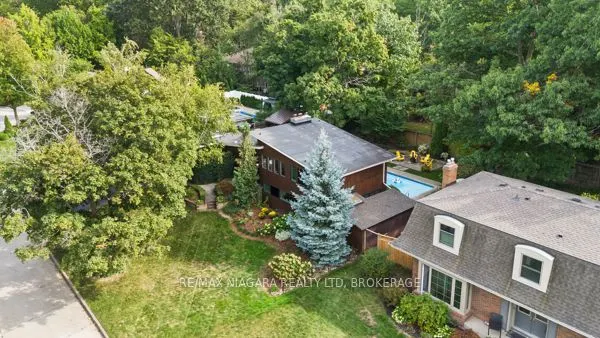 10 Marwood Circle