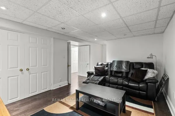 10 Marwood Circle