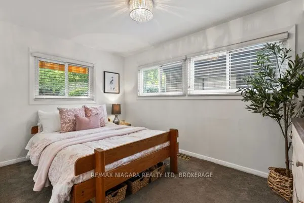 10 Marwood Circle