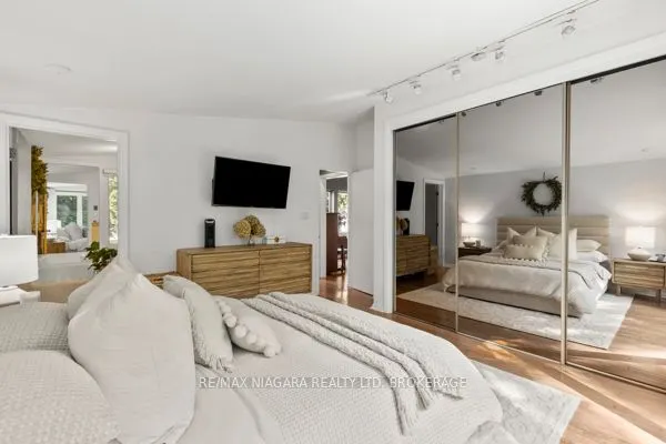 10 Marwood Circle