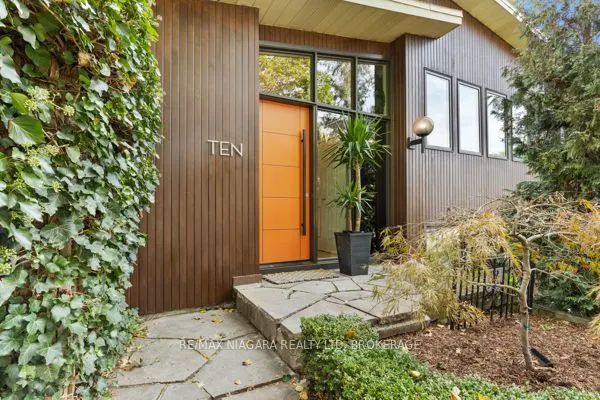 10 Marwood Circle
