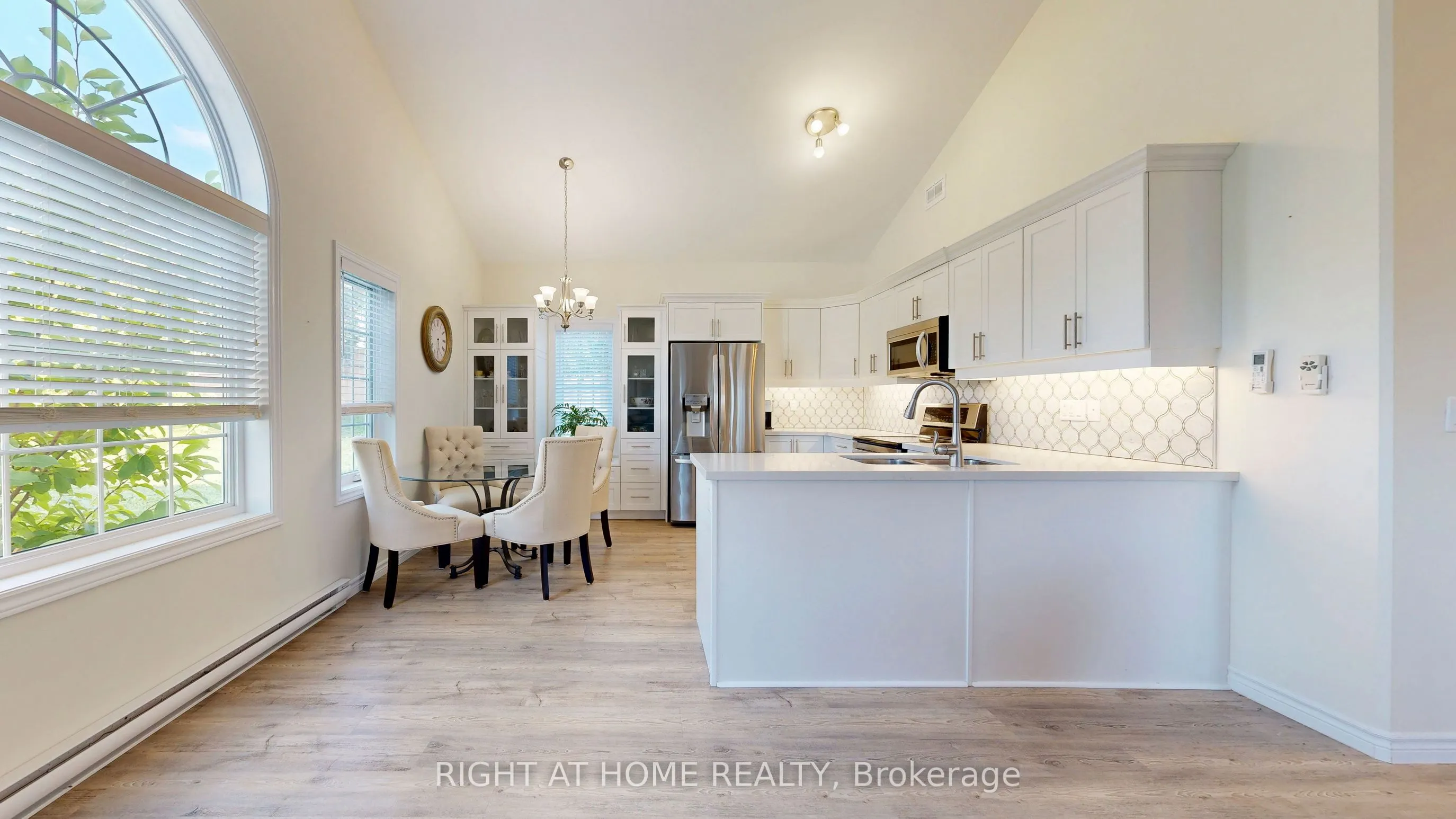 295 Densmore Road, #402
