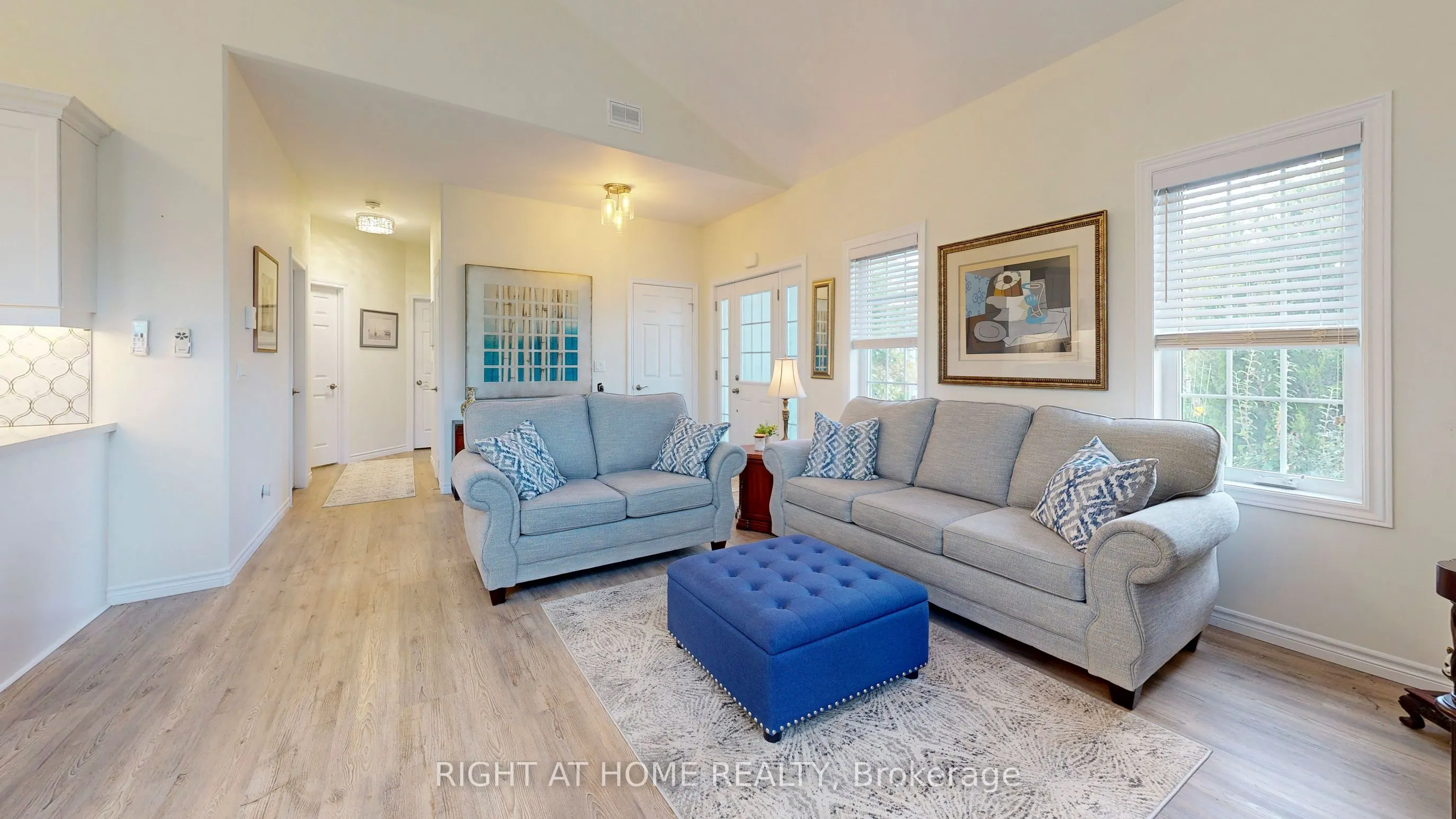 295 Densmore Road, #402