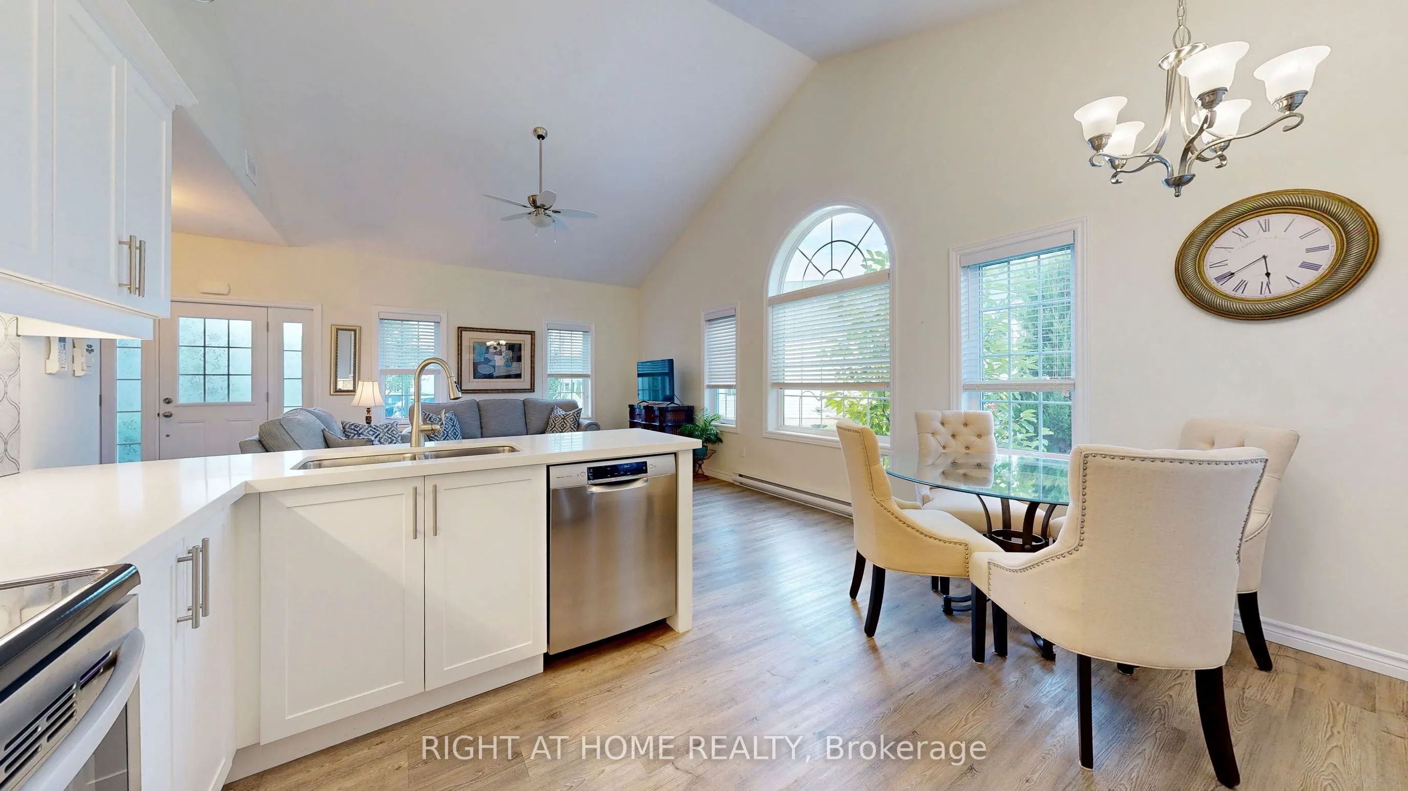 295 Densmore Road, #402