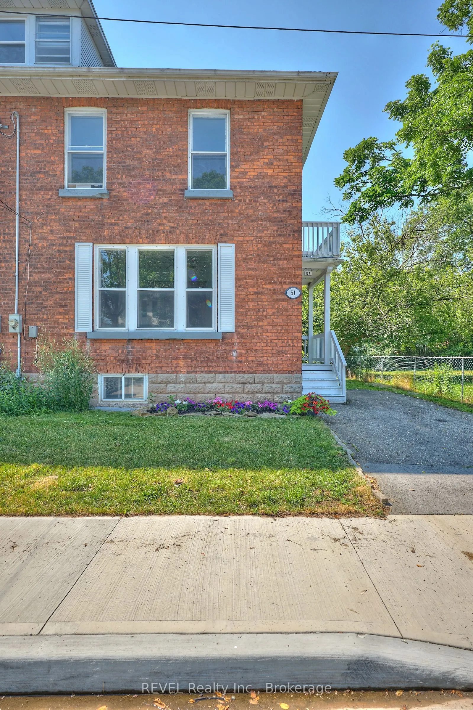 51 Grove Street