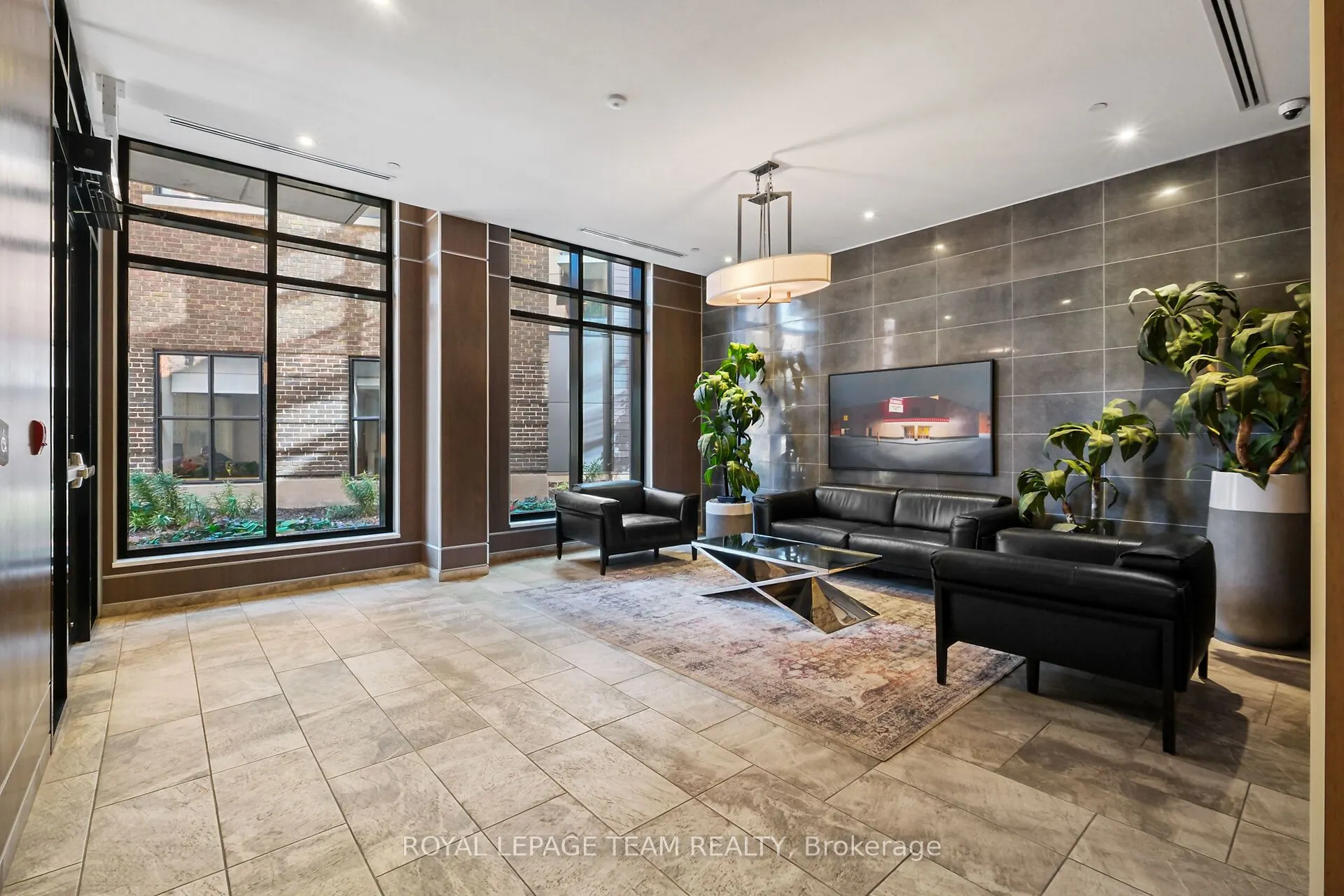10 Rosemount Avenue, #501