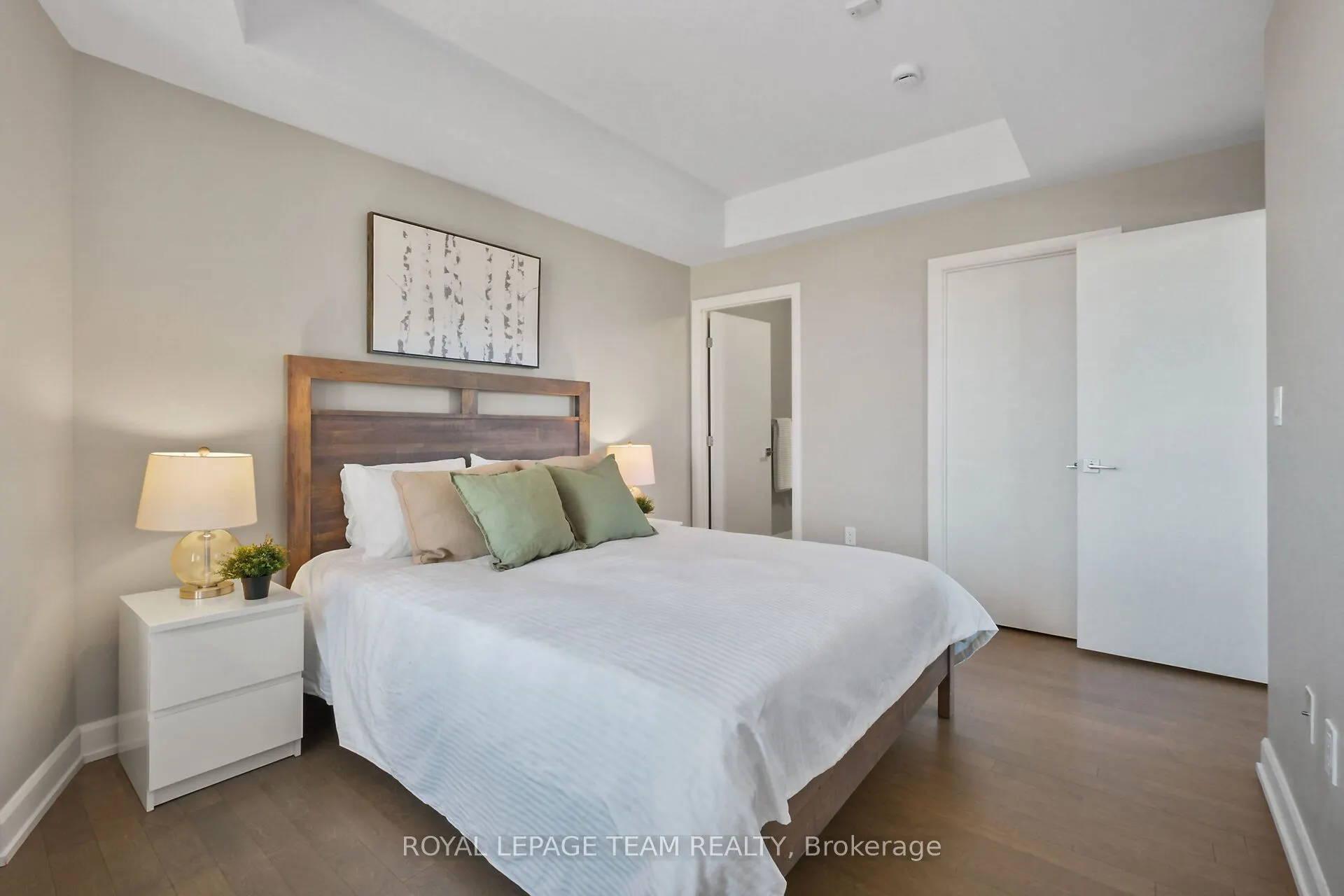 10 Rosemount Avenue, #501