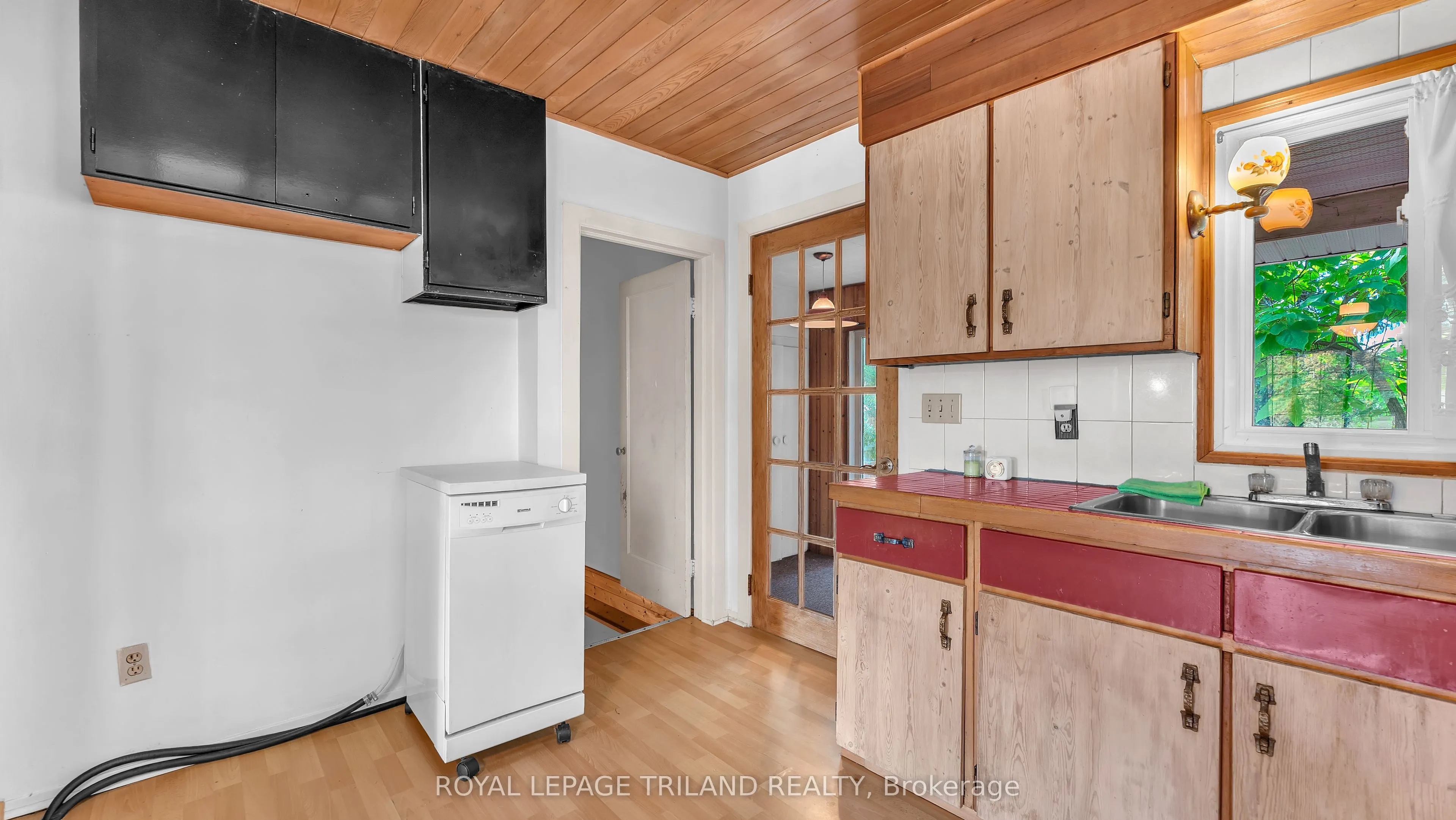 1041 Hamilton Road
