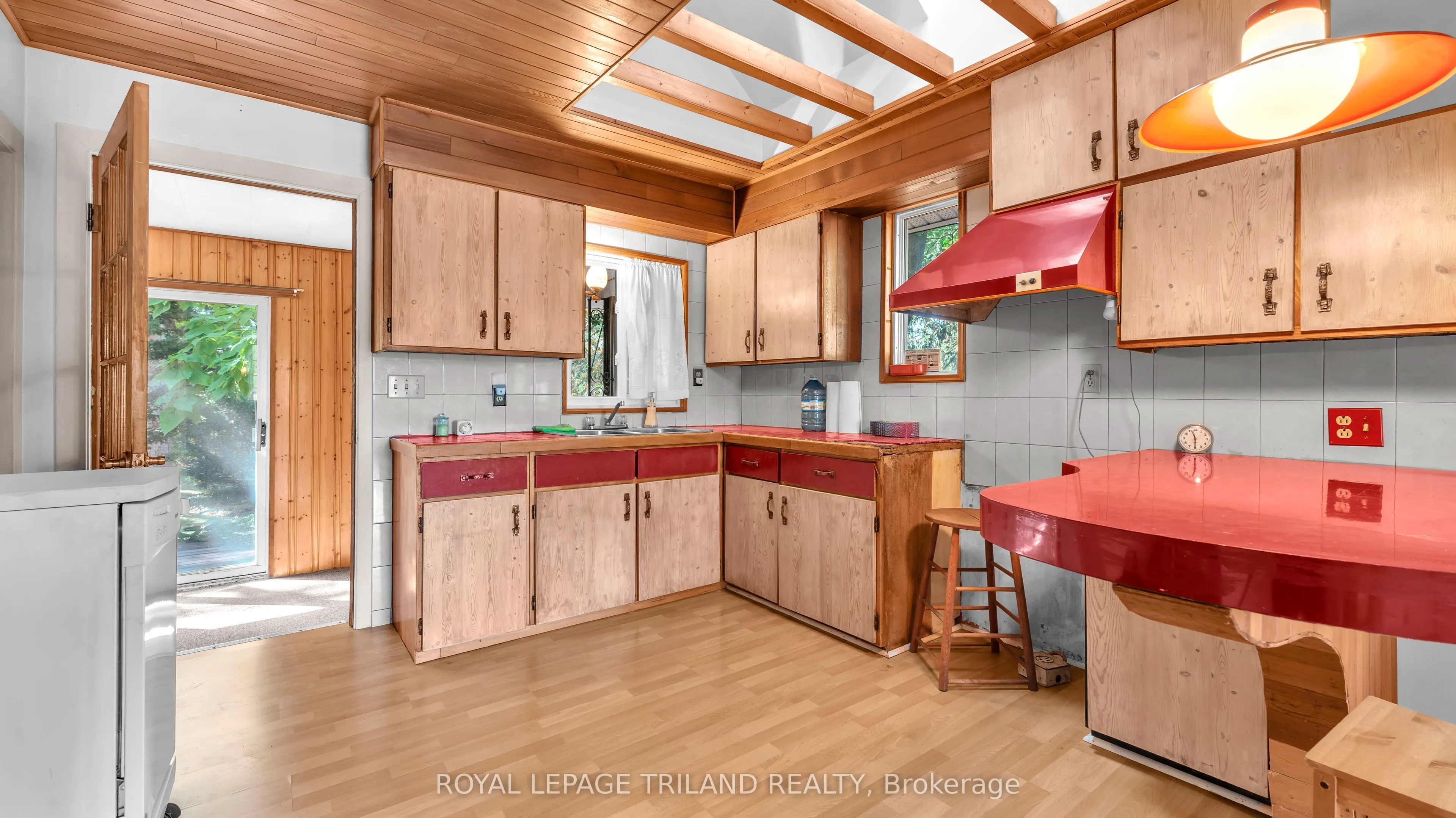 1041 Hamilton Road